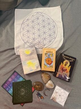 Tarot & Divination Starter Set with Floral of Life Cloth